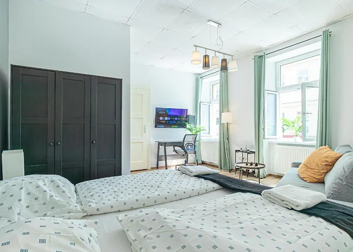 Discover Danube And Prater Stern From Our 1br Gem